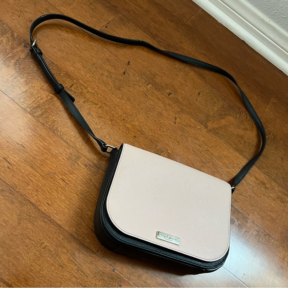Kate spade crossbody - Picture 2 of 16